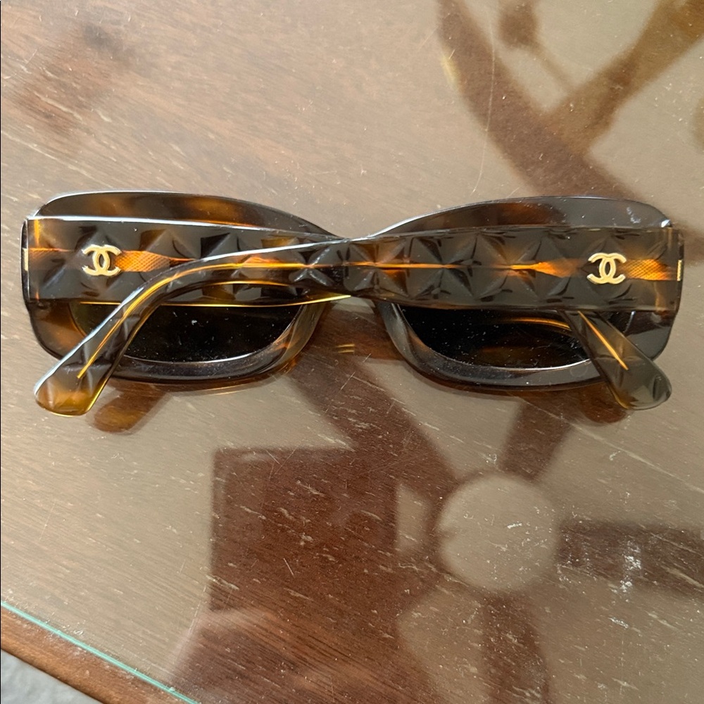 Vintage Chanel CC Quilted Stylish Brown Sunglasses - Rare - 1990s - Picture 2 of 3